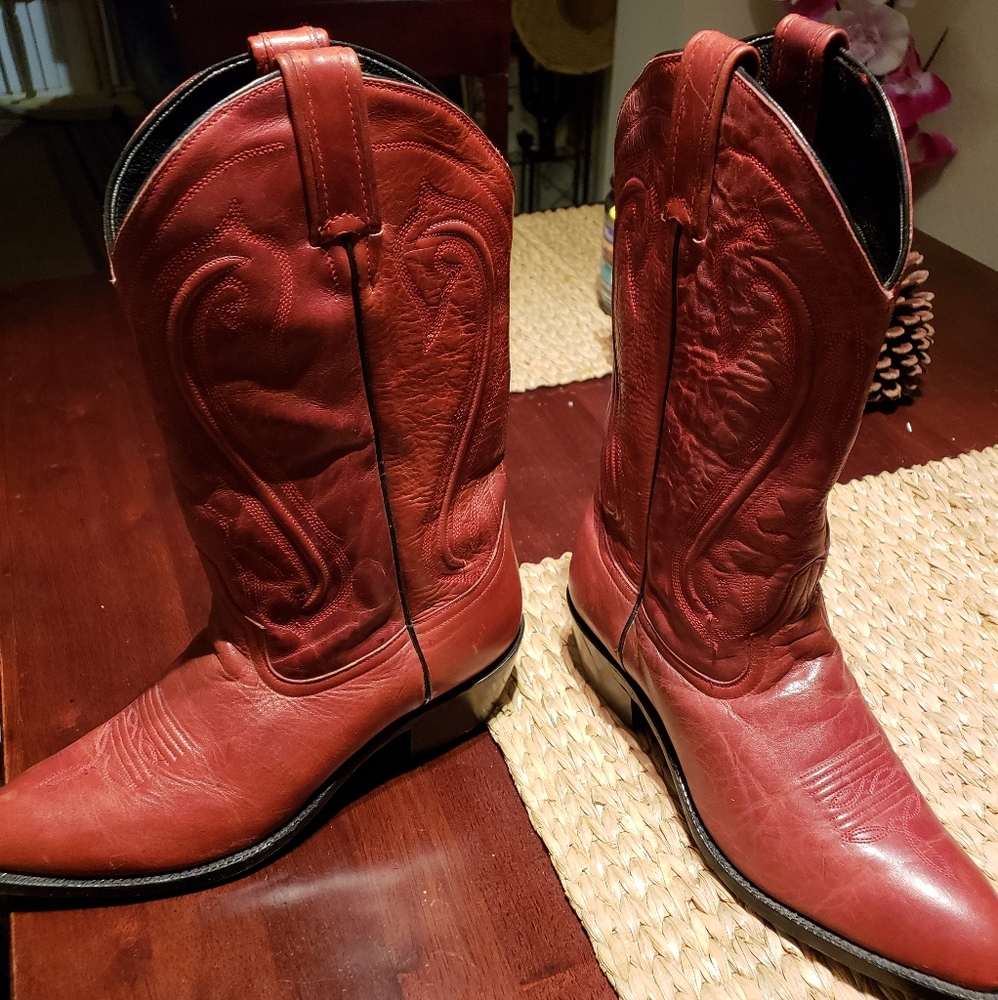 Red Durango women's boots
